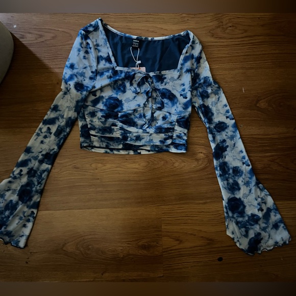 GREEN OFF-SHOULDER FLARED CROP TOP T72031 main image 1